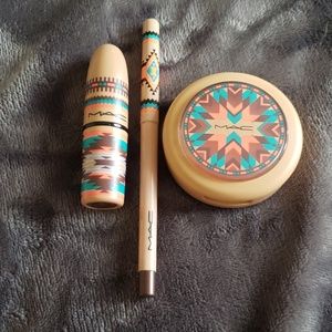 MAC Vibe Tribe LE Set